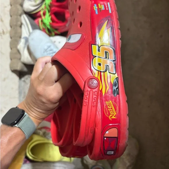 Men’s Lightening McQueen CROCS - Picture 5 of 5